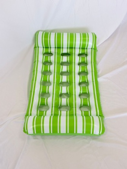 18 Holes Inflatable Pool Bed